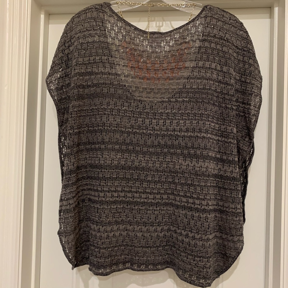 Light Sweater Top - Picture 4 of 5